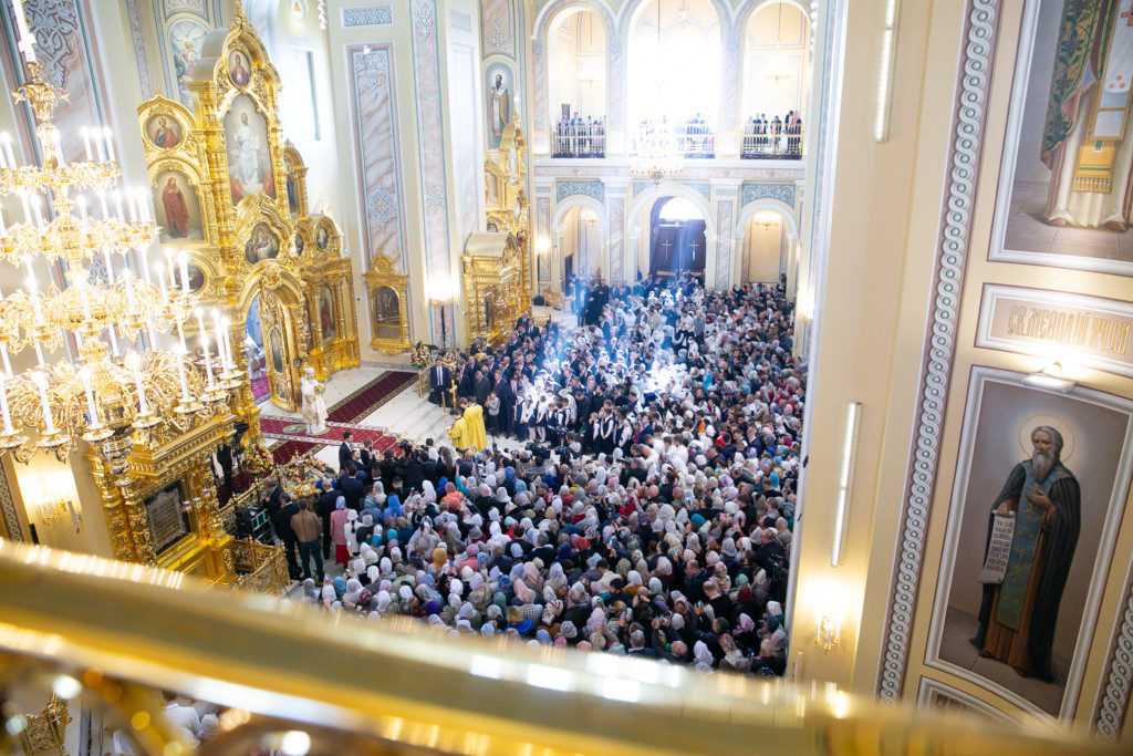 Дон24 - ростовский собор рождества пресвятой богородицы вошел в десятку самых красивых храмов россии