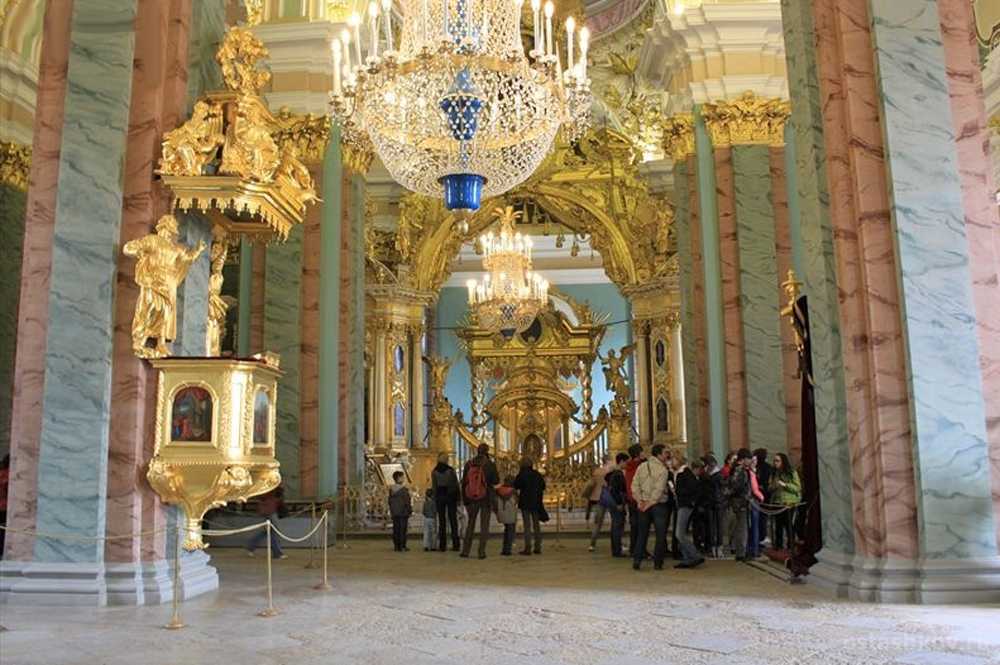 Фото петропавловская крепость внутри в санкт петербурге