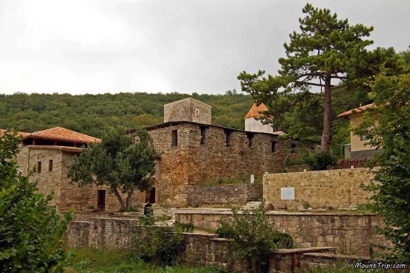 Армянский монастырь сурб-хач. старый крым