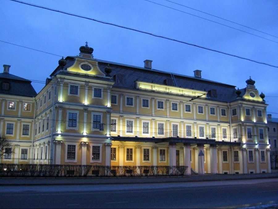 Меншиковский дворец в санкт-петербурге, история, архитектура, экскурсии