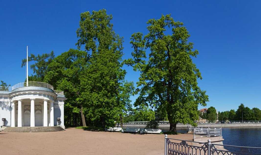 Елагин дворец в санкт-петербурге на острове