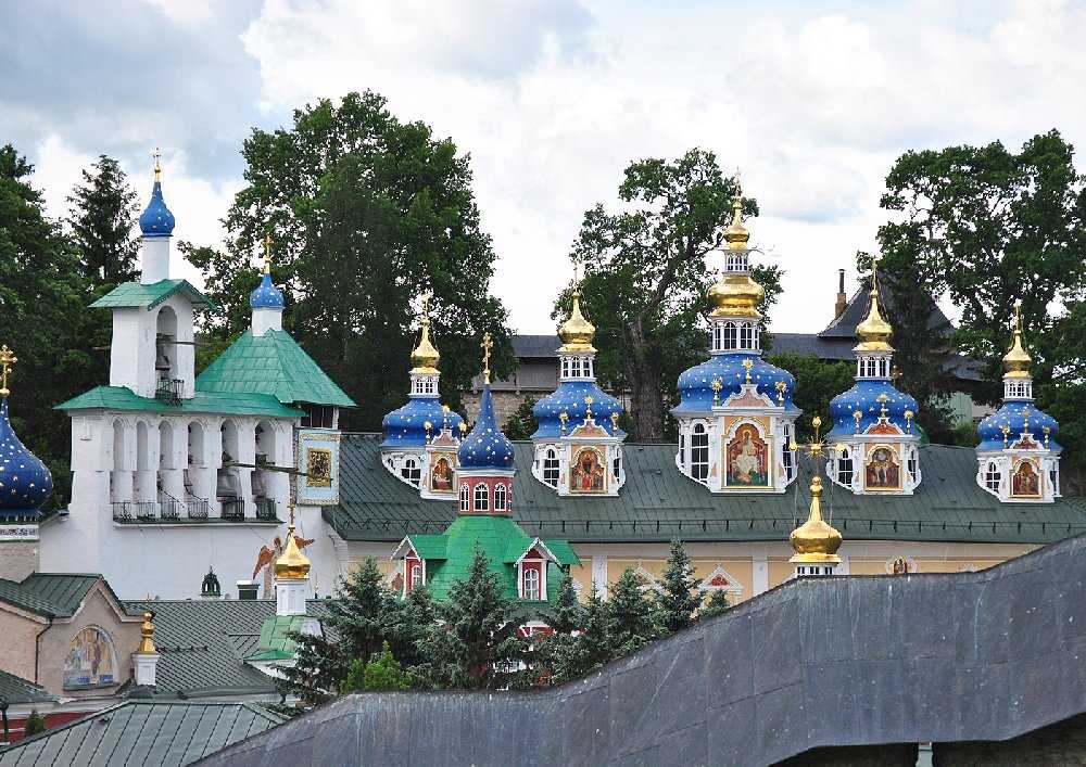 Сретенская церковь псково-печерский монастыря