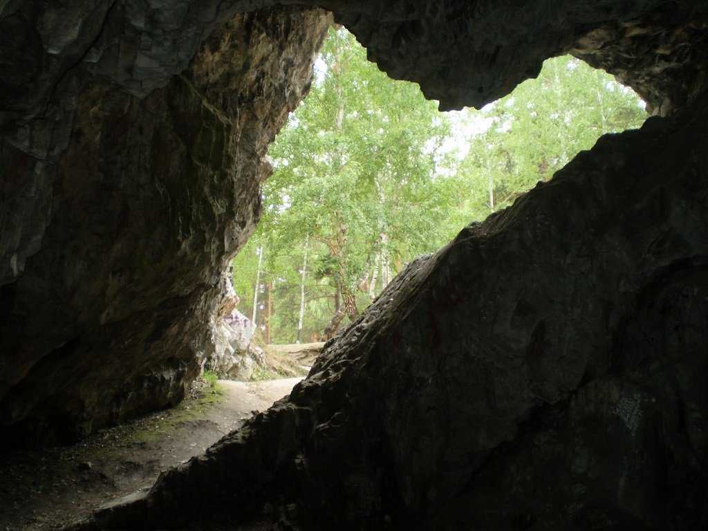 Гора сугомак и сугомакская пещера