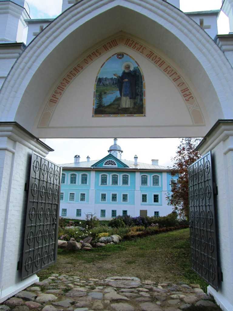 Павло-обнорский монастырь:  самый большой из северных монастырей 