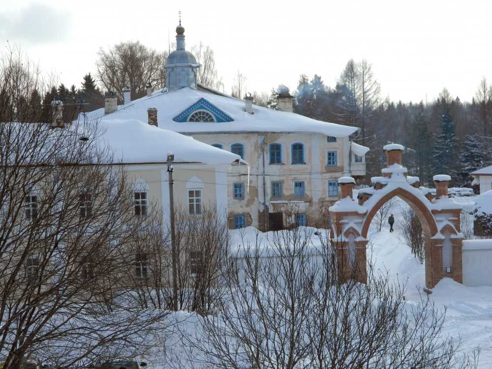 Павло-обнорский монастырь - вики