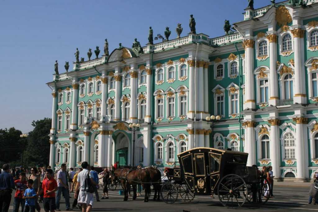 Кабинет искусств: первый музей россии на набережной невы