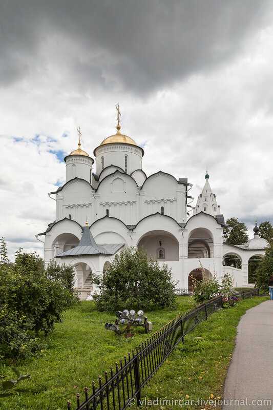 Покровский монастырь в суздале