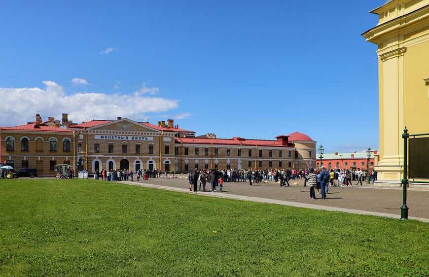 Музей истории Санкт-Петербурга – один из крупнейших в России исторических музеев, позволяющий прикоснуться к 300-летней истории и культуре Северной столицы. Первый музей, посвящённый истории города на Неве, был основан по инициативе Общества архитекторов-