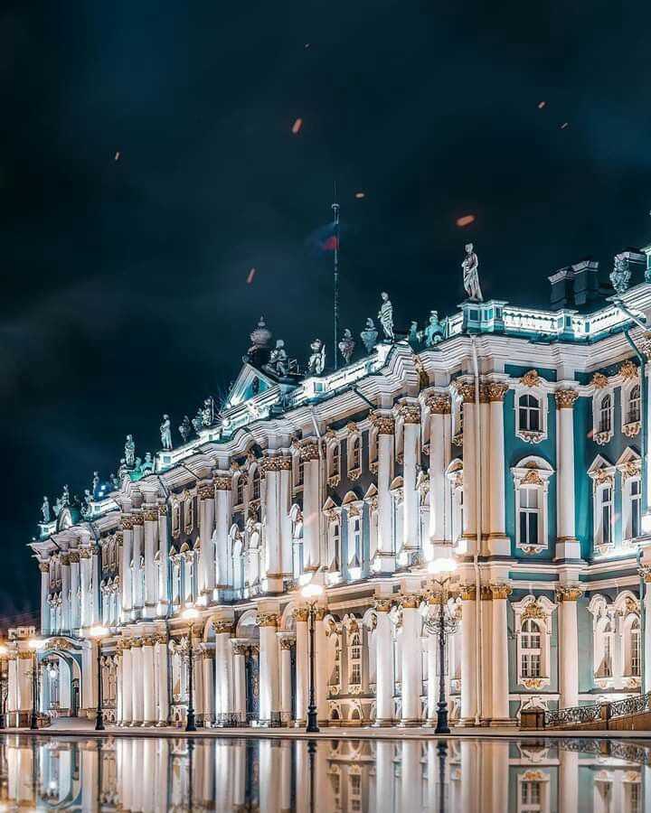 Зимний дворец — архитектурная жемчужина музея эрмитаж