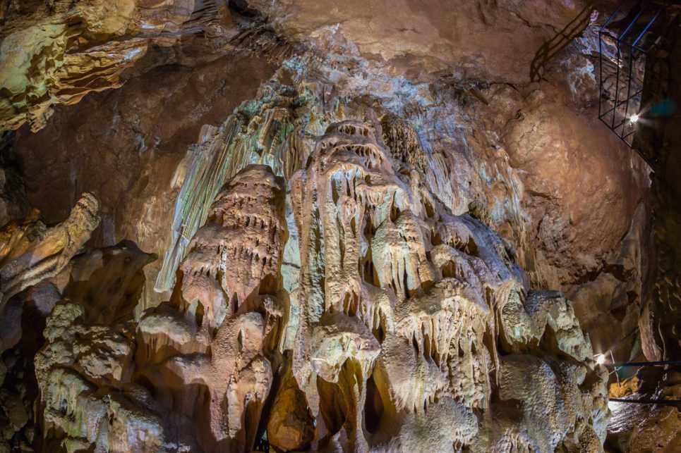 10 самых известных пещер крыма