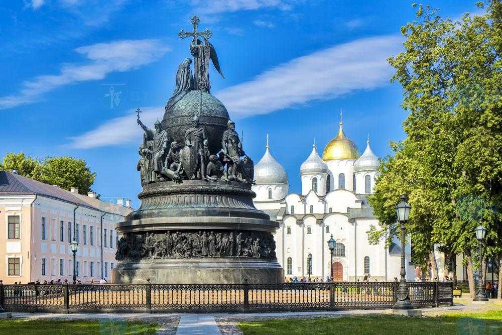 Памятник «тысячелетие россии» в великом новгороде