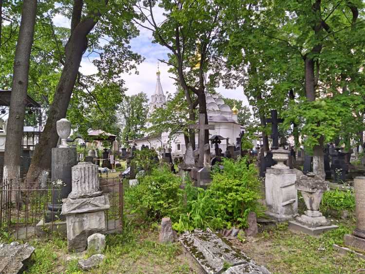 Новодевичье кладбище в петербурге: известные могилы, история, карта