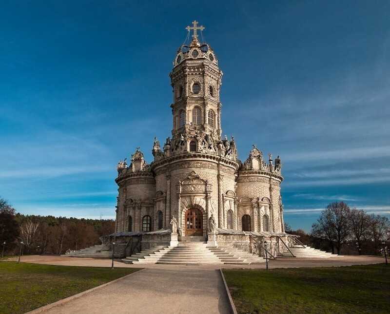 Усадьба дубровицы и церковь знамения - единственный храм в стиле барокко