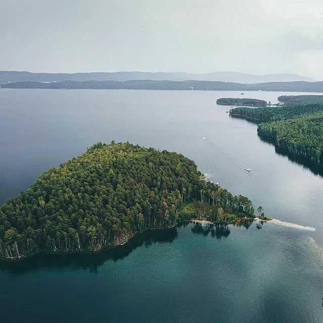 Узнай где находится Озеро Тургояк на карте России (С описанием и фотографиями). Озеро Тургояк со спутника