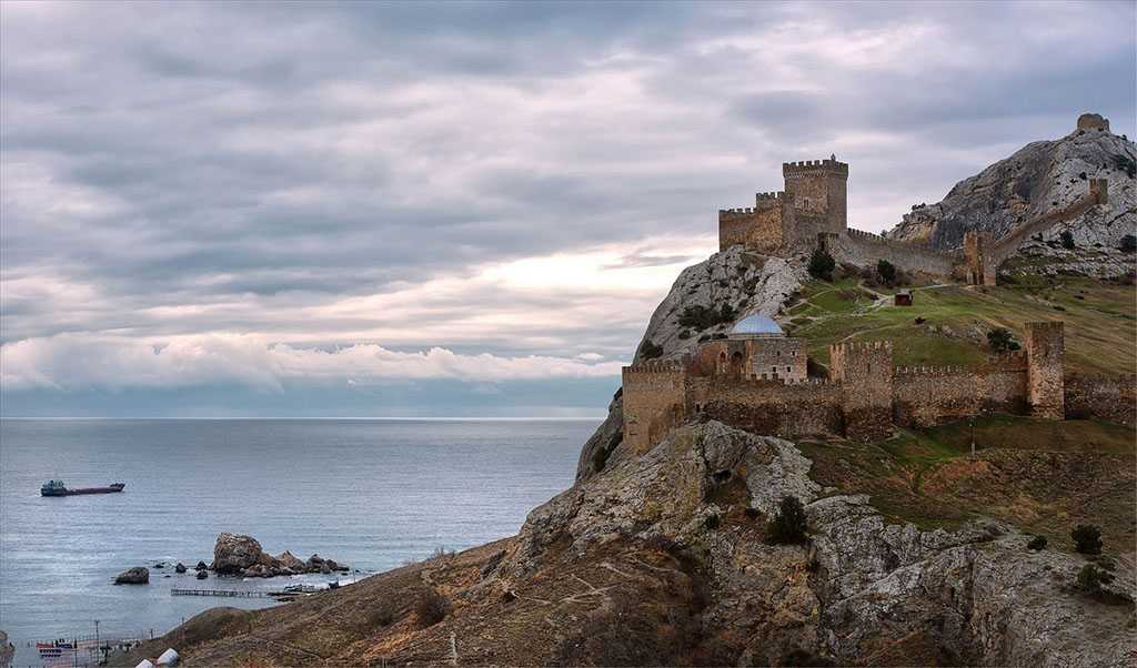 Генуэзская крепость в судаке – древнее фортификационное сооружение средневековья