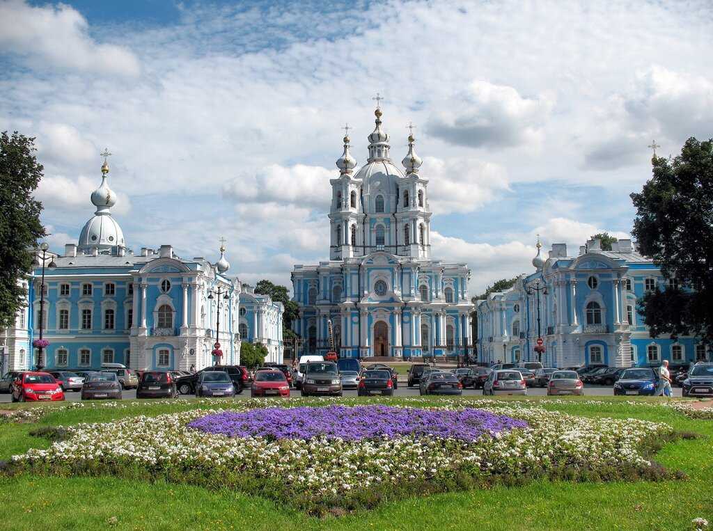 Свято-троицкая александро-невская лавра, санкт-петербург - монастырский комплекс