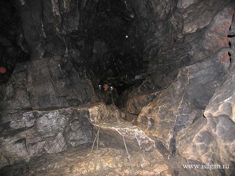 Тайны и легенды сугомакской пещеры |