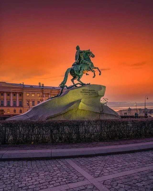Памятник «медный всадник» в санкт-петербурге