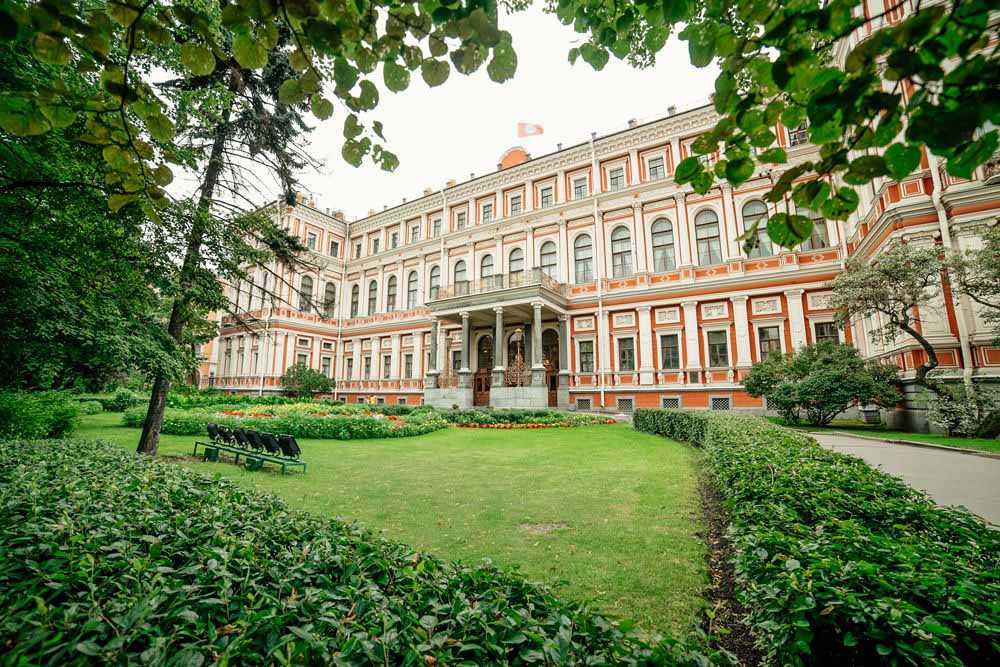 Николаевский дворец – резиденции сына николая i в санкт-петербурге
