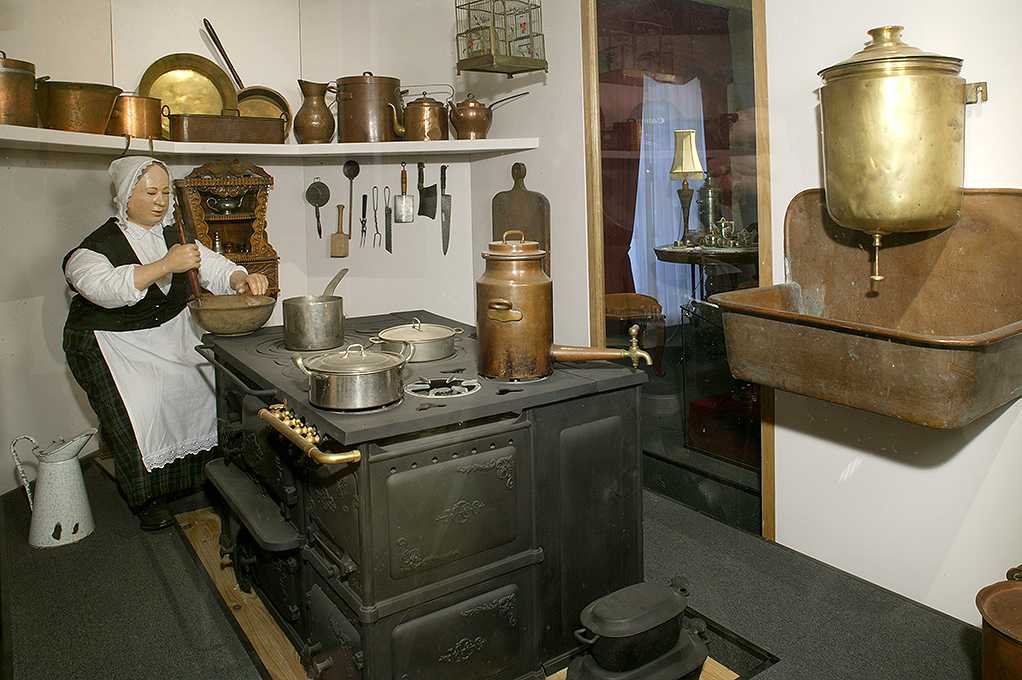 Артиллерийский музей в санкт-петербурге: история образования и обзор экспозиций