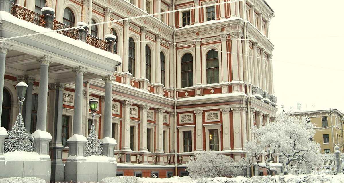 Николаевский дворец: история появления в санкт-петербурге, архитектура, интерьеры