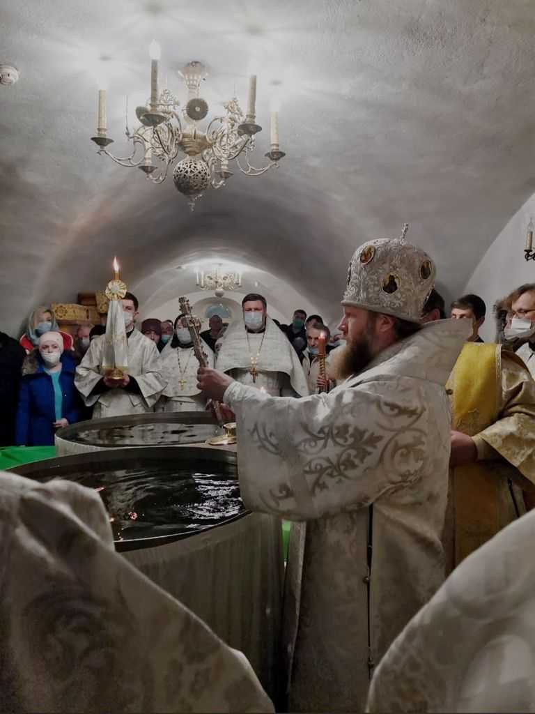 По святым местам. спасо-прилуцкий монастырь вологды. часть 1 , смотреть онлайн