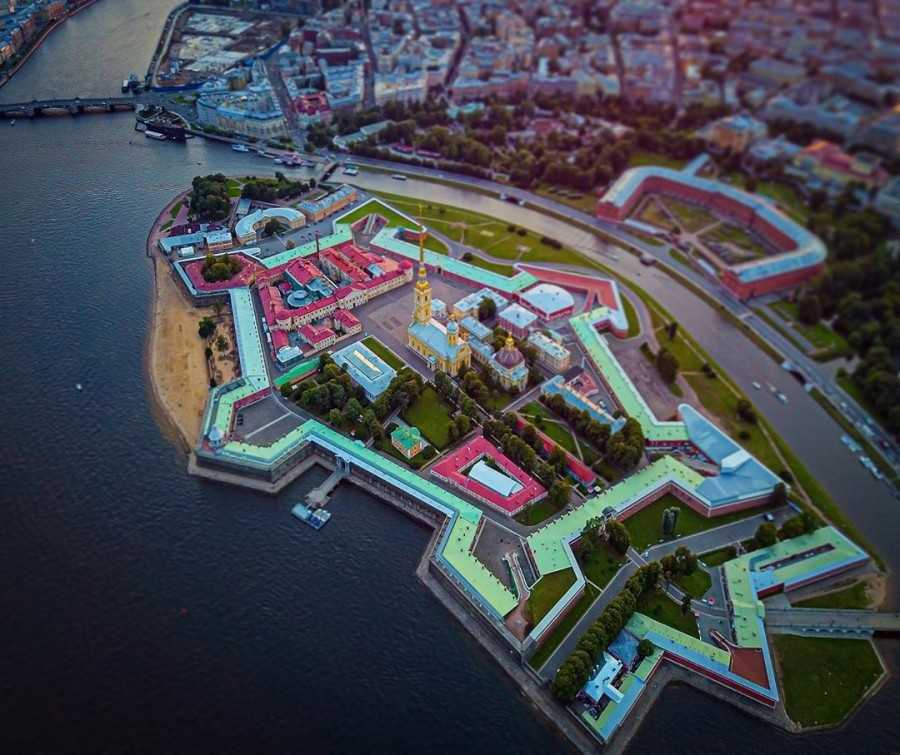 Петропавловская крепость — ближайшее метро