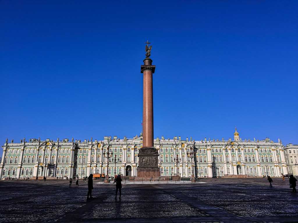 К зимнему дворцу санкт-петербурга | мировой туризм