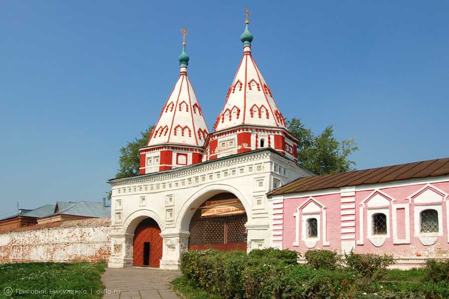 Ризоположенский монастырь - вики