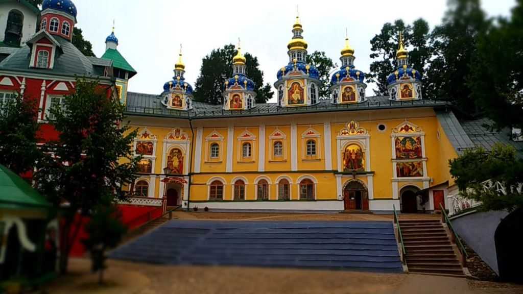 Псково-печерский монастырь в печорах — подробная информация с фото