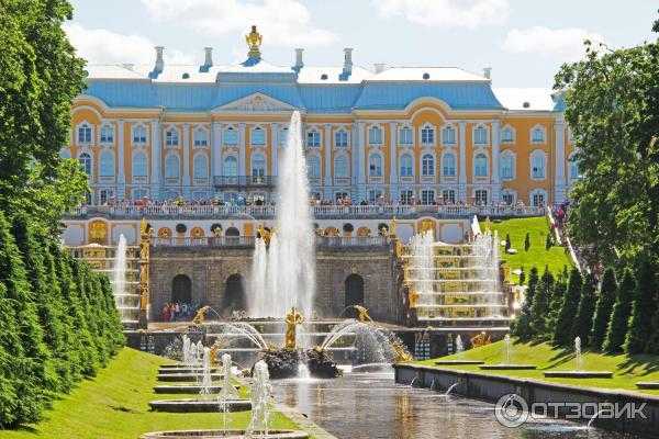 Петергоф — резиденция российских императоров.