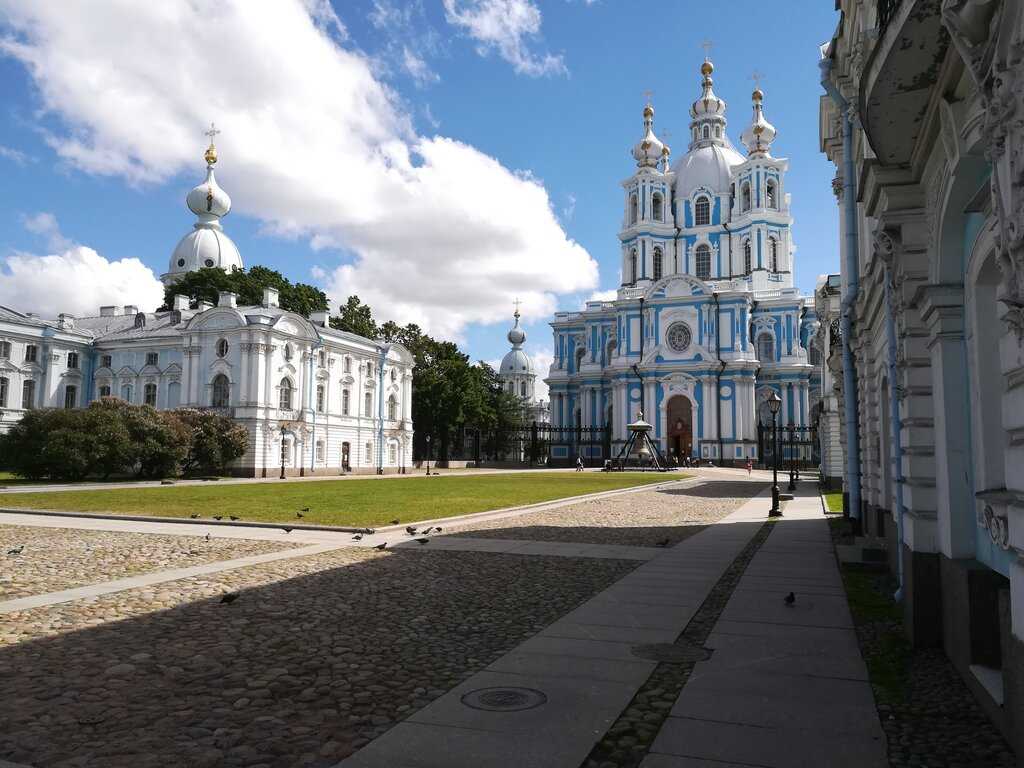Красивые церкви и соборы санкт-петербурга. что посмотреть? ~