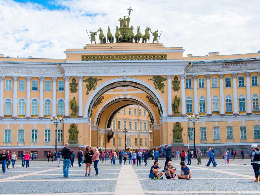 Дворцовая площадь санкт-петербурга - описание, открытие александровской колонны