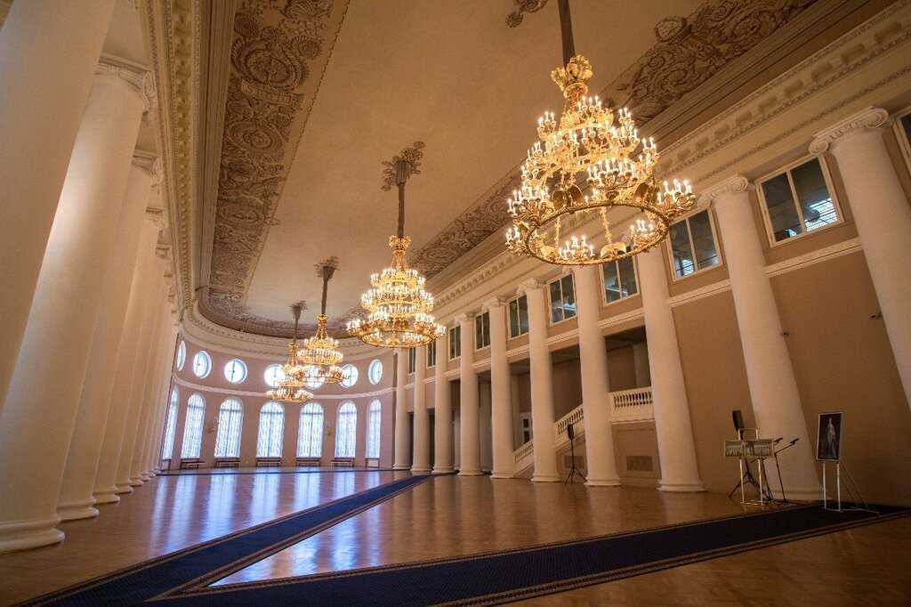 Таврический дворец в санкт-петербурге