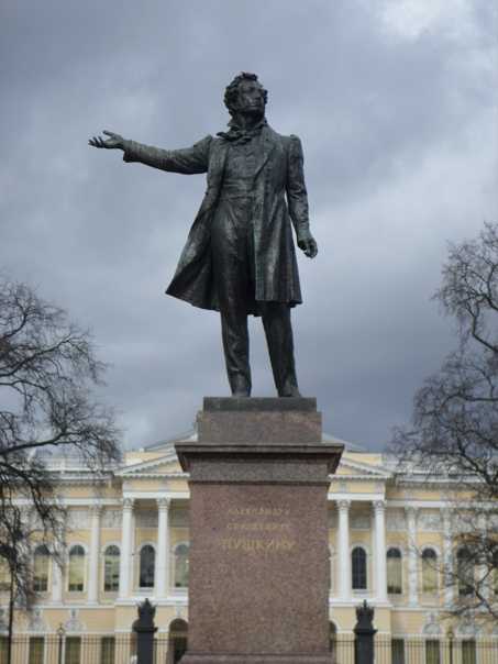 А. с. пушкин – и долго буду тем любезен я народу