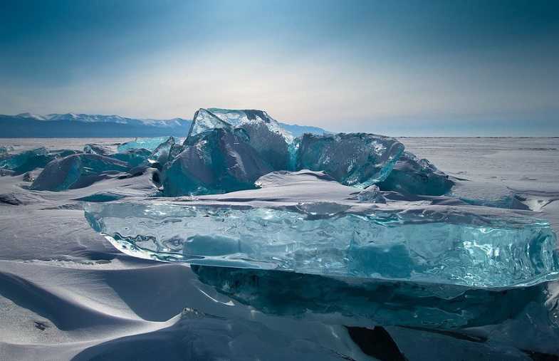 Фото озера Байкал в России. Большая галерея качественных и красивых фотографий озера Байкал, которые Вы можете смотреть на нашем сайте...