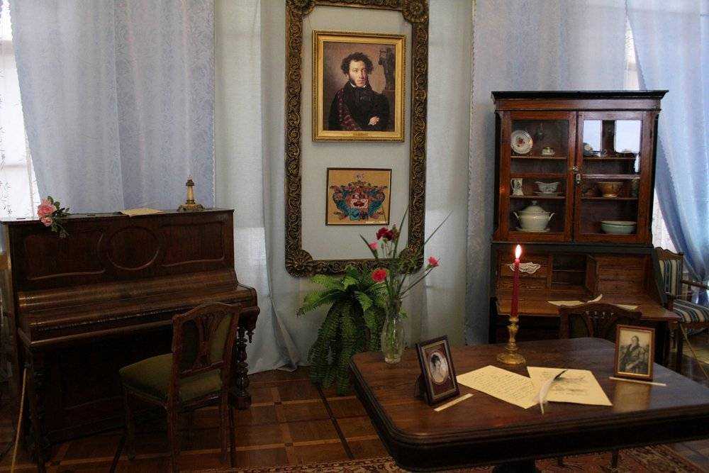 Мемориальная музей-квартира а.с. пушкина на арбате
