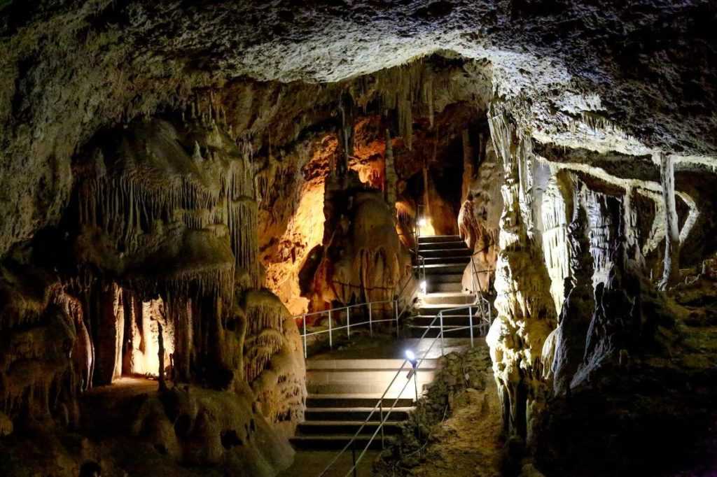 Пещера эмине-баир-хосар в крыму - путеводитель регион 82