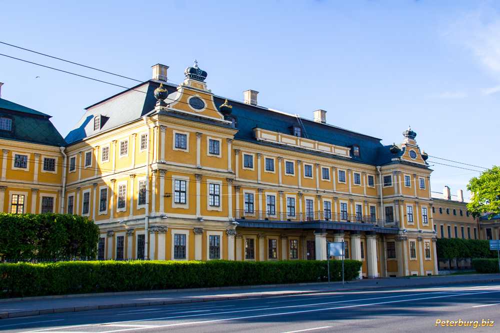 Меншиковский дворец в санкт-петербурге, история, архитектура, экскурсии