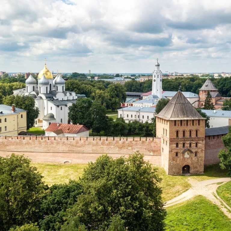30 популярных памятников великого новгорода
