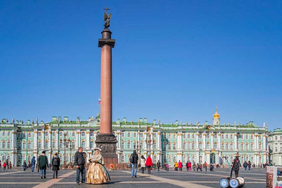 Дворцовая площадь в санкт-петербурге: визитная карточка северной столицы. фото