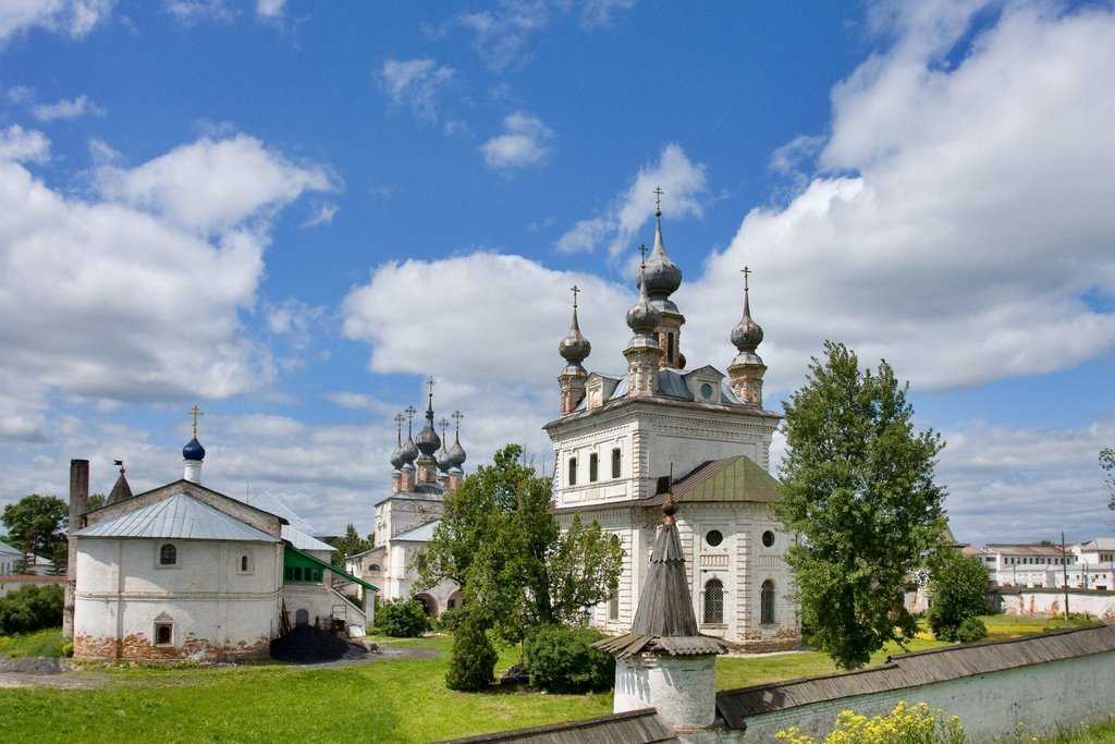 Георгиевский собор в юрьеве-польском. каменное кружево в деталях