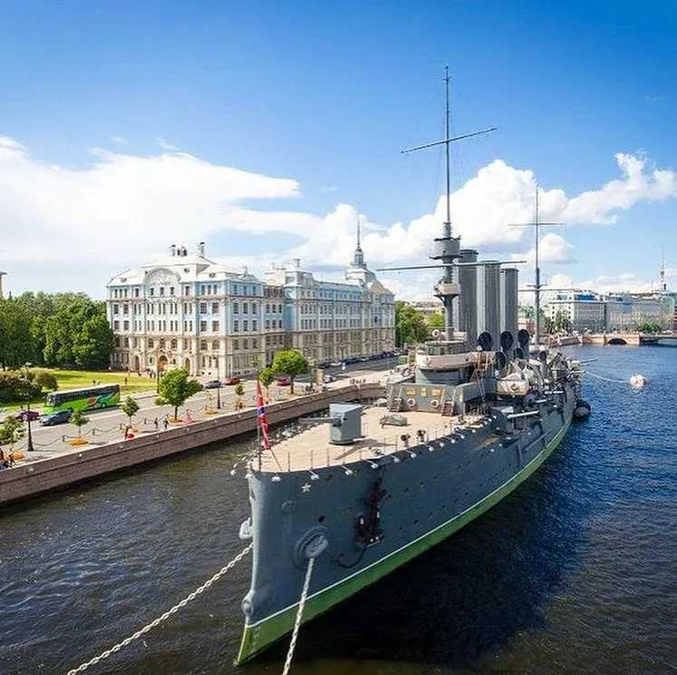 Достопримечательности петербурга. крейсер "аврора" - корабль-легенда