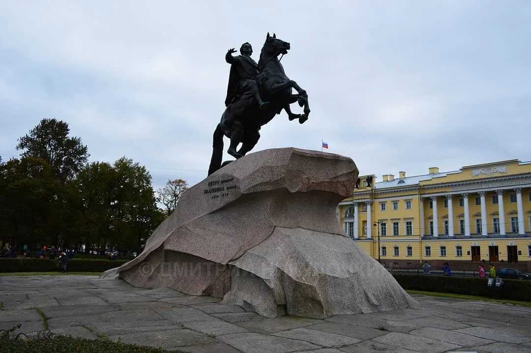 Памятник медный всадник в санкт-петербурге