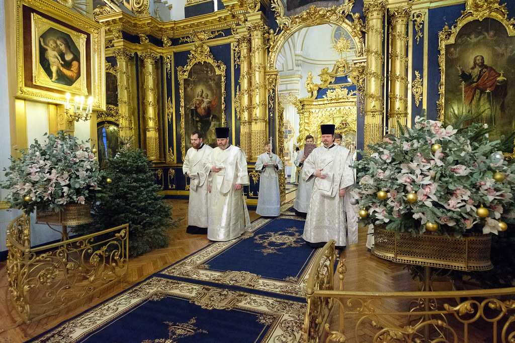 Санкт-петербургский николо-богоявленский собор