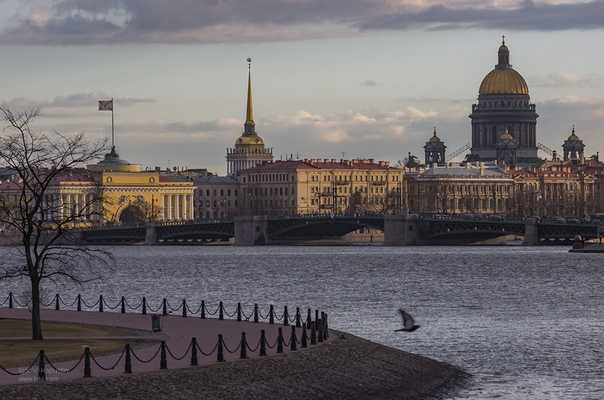 Vlad slav из tiktok показывает лучшие места петербурга