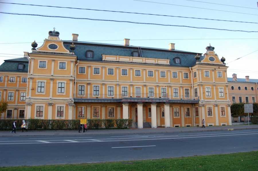 Дворец меншикова в санкт-петербурге