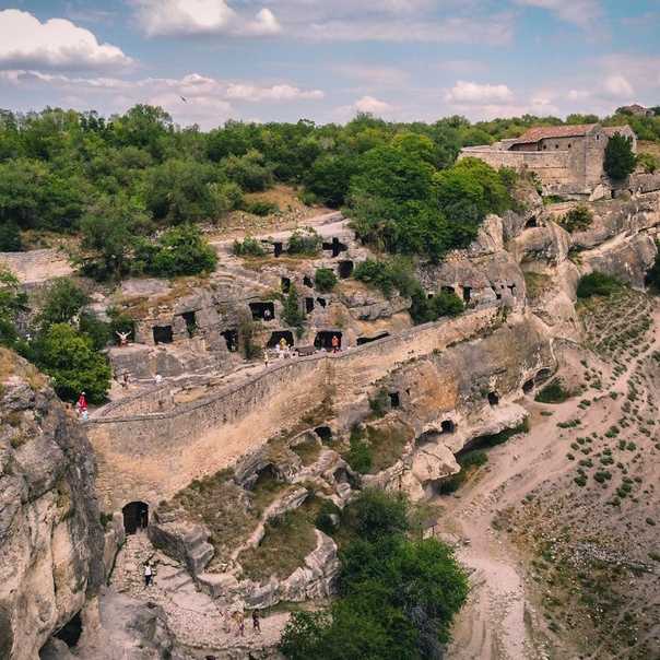 Чуфут-кале пещерный город в окрестностях бахчисарая (крым) - фото, как добраться
