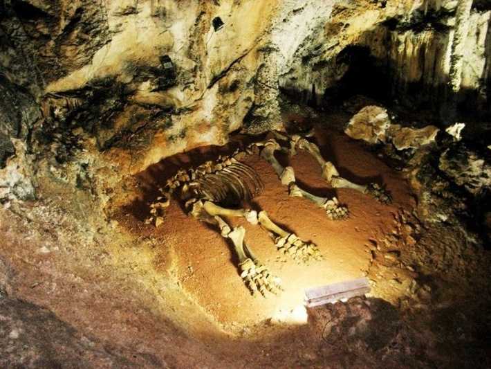 Пещера эмине баир хосар