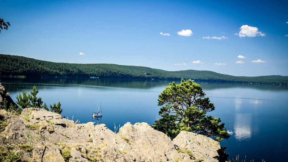 Базы отдыха на озере тургояк - цены, отзывы, летняя и зимняя рыбалка